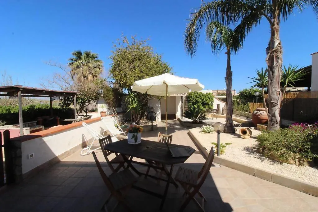 Casa vacanze Villa Andrea Vivi Loasi Di Tranquillita Trapani Italia